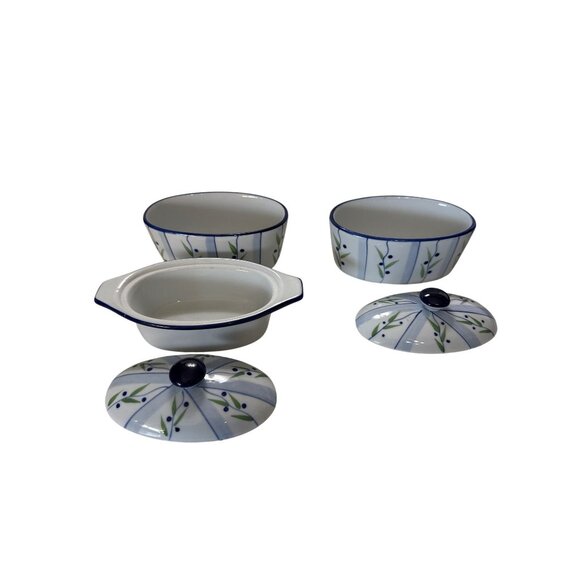 Cook Street Butter Boat Set Blueberry Patterned Ceramic Includes Extra Pieces - Picture 2 of 6